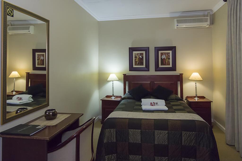 בלומפונטייין Bayswater Lodge מראה חיצוני תמונה