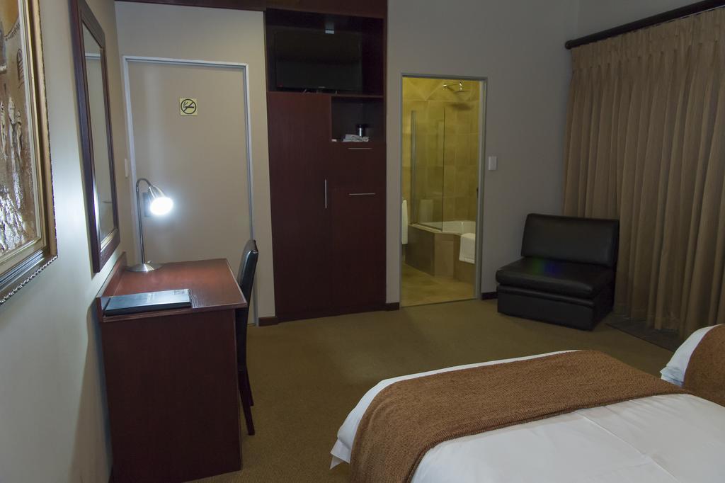 בלומפונטייין Bayswater Lodge מראה חיצוני תמונה